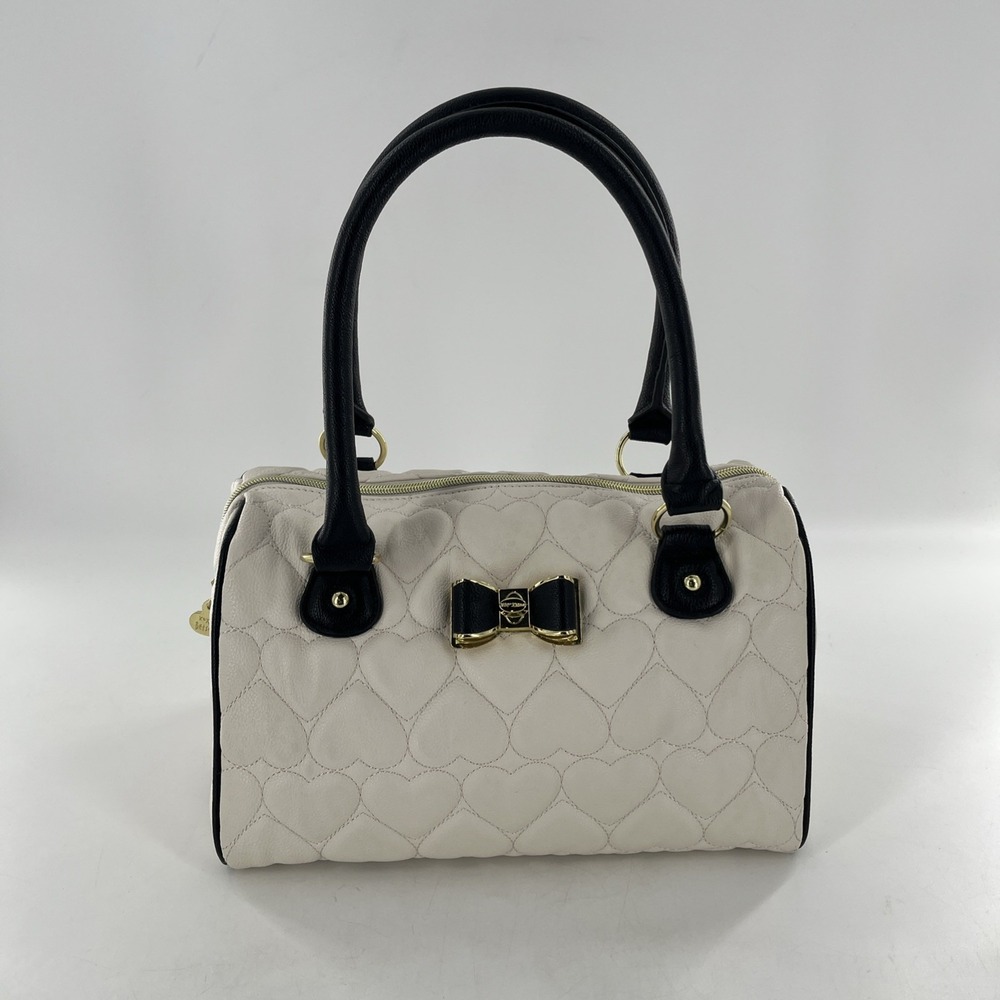 Betsey Johnson Quilted Heart Barrel Satchel Bag‎ Ivory Black Purse Gold Floral
